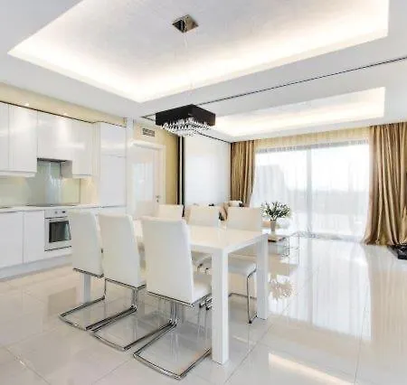 White Luxury * Esztergom