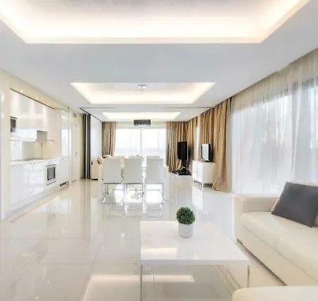 Apartament White Luxury