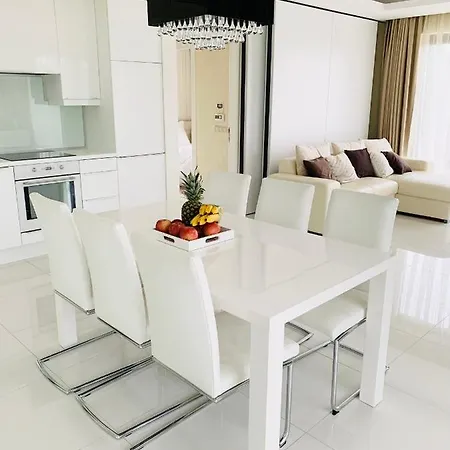 Apartament White Luxury